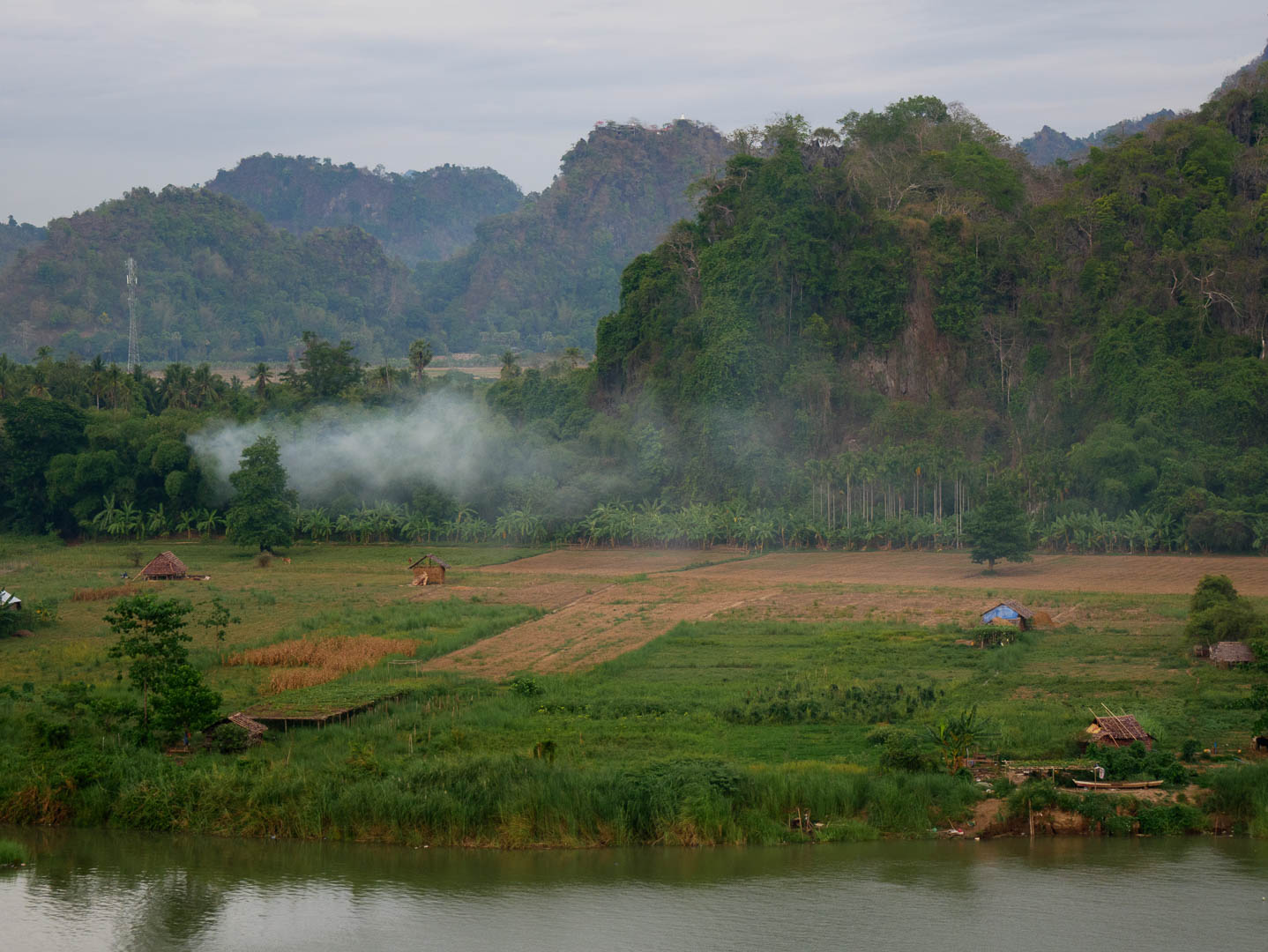 Hpa-An--24-sur-24-